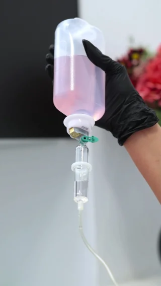 Wir bei B1 Medical sind fest davon überzeugt, dass wahre Schönheit nicht nur von außen, sondern auch von innen kommt: Unsere Gesundheit, unsere Energie und unser Wohlbefinden im eigenen Körper tragen maßgeblich zu unserer Ausstrahlung und Leistungsfähigkeit bei.🤍

Um unseren Körper zu unterstützen und mit wichtigen Nährstoffen zu versorgen, bieten wir bei B1 Medical individuell abgestimmte Vitamininfusionen an: Diese helfen dabei, den Herausforderungen des Alltags besser zu begegnen – ob für mehr mentale Balance, eine verbesserte Hautqualität, ein gestärktes Immunsystem oder eine schnellere Regeneration nach dem Training.✔️

📲 Buche jetzt deinen Termin über den Link in unserer Profilbeschreibung – und finde gemeinsam mit uns die Infusion, die perfekt zu dir passt.